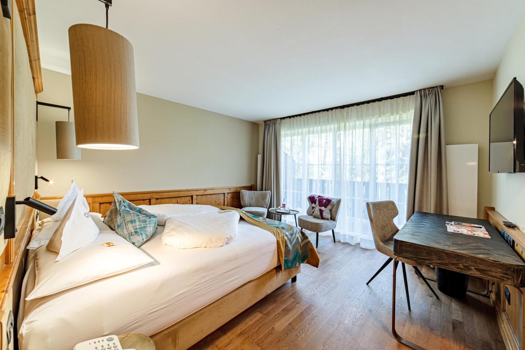 Wellnesshotel Erica ノーヴァ・ポネンテ エクステリア 写真